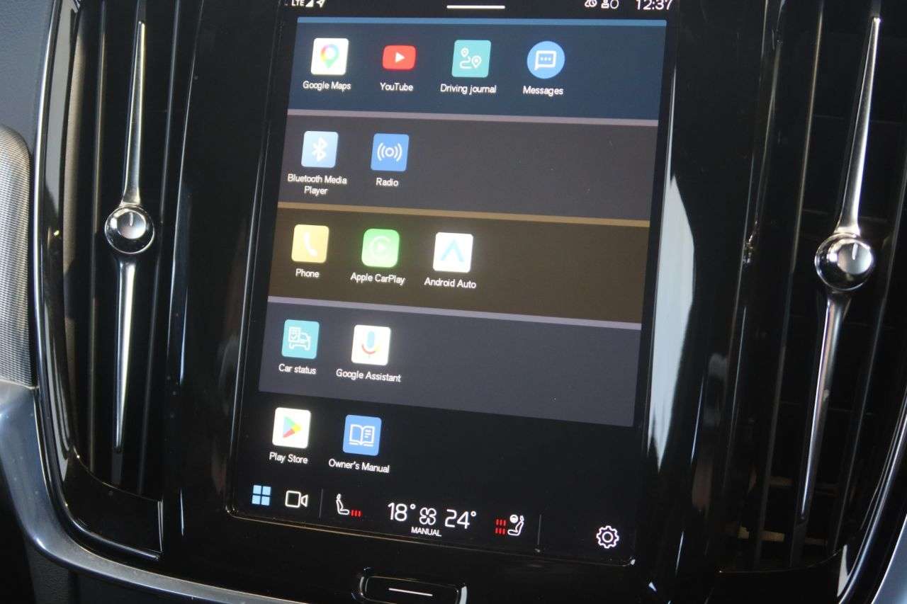 2022 VOLVO V90 2022 VOLVO V90