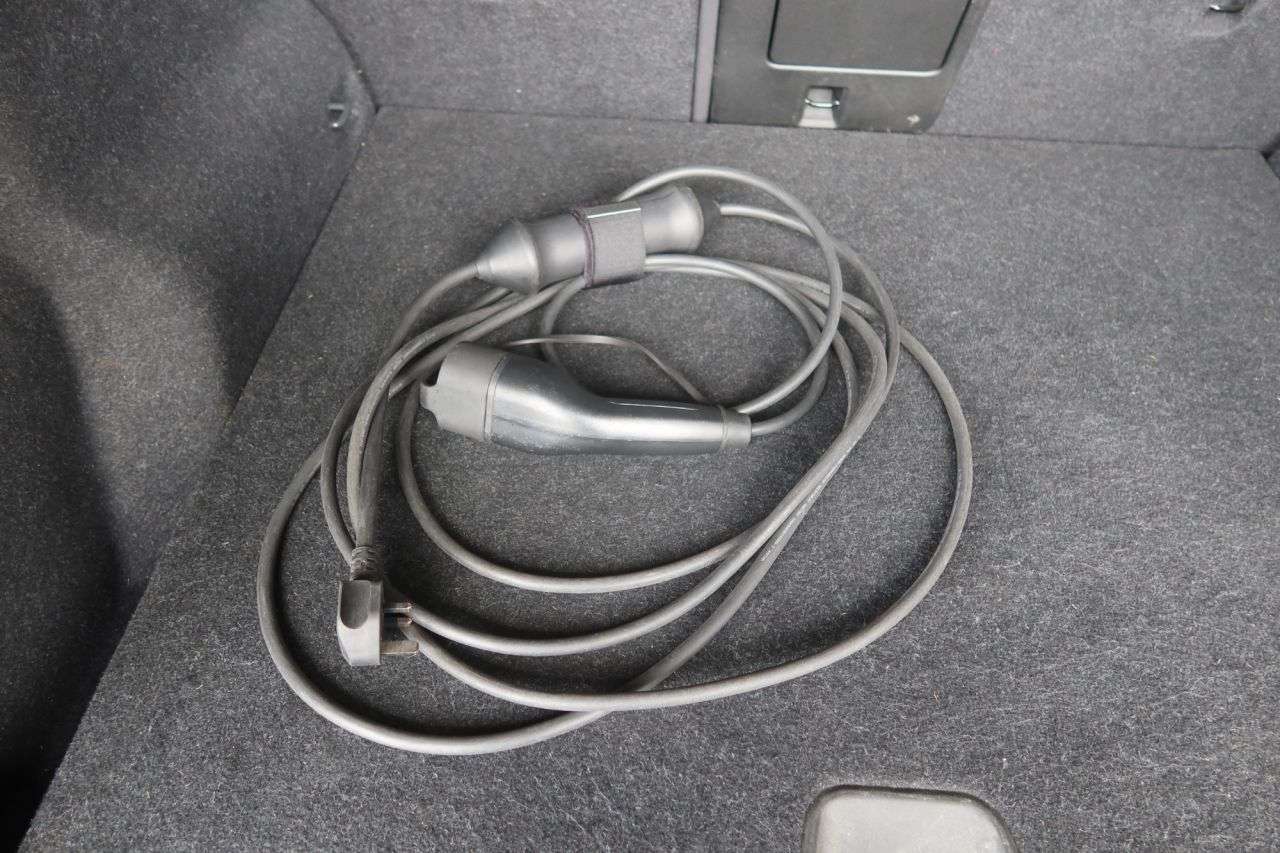 2023 VOLVO XC40 2023 VOLVO XC40