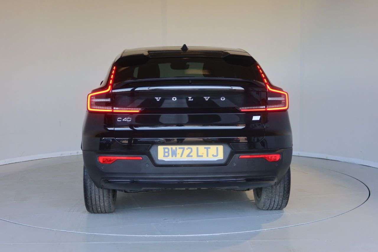 2023 VOLVO C40 2023 VOLVO C40
