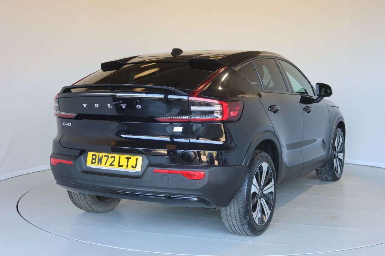 2023 VOLVO C40 2023 VOLVO C40
