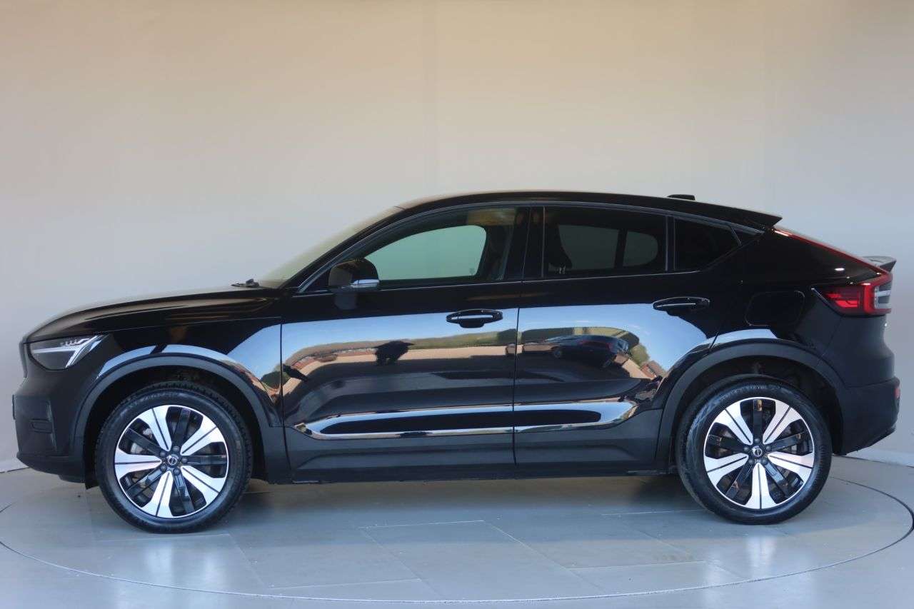 2023 VOLVO C40 2023 VOLVO C40