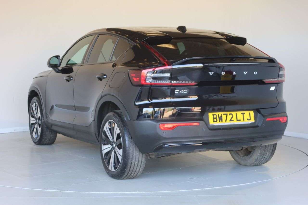 2023 VOLVO C40 2023 VOLVO C40