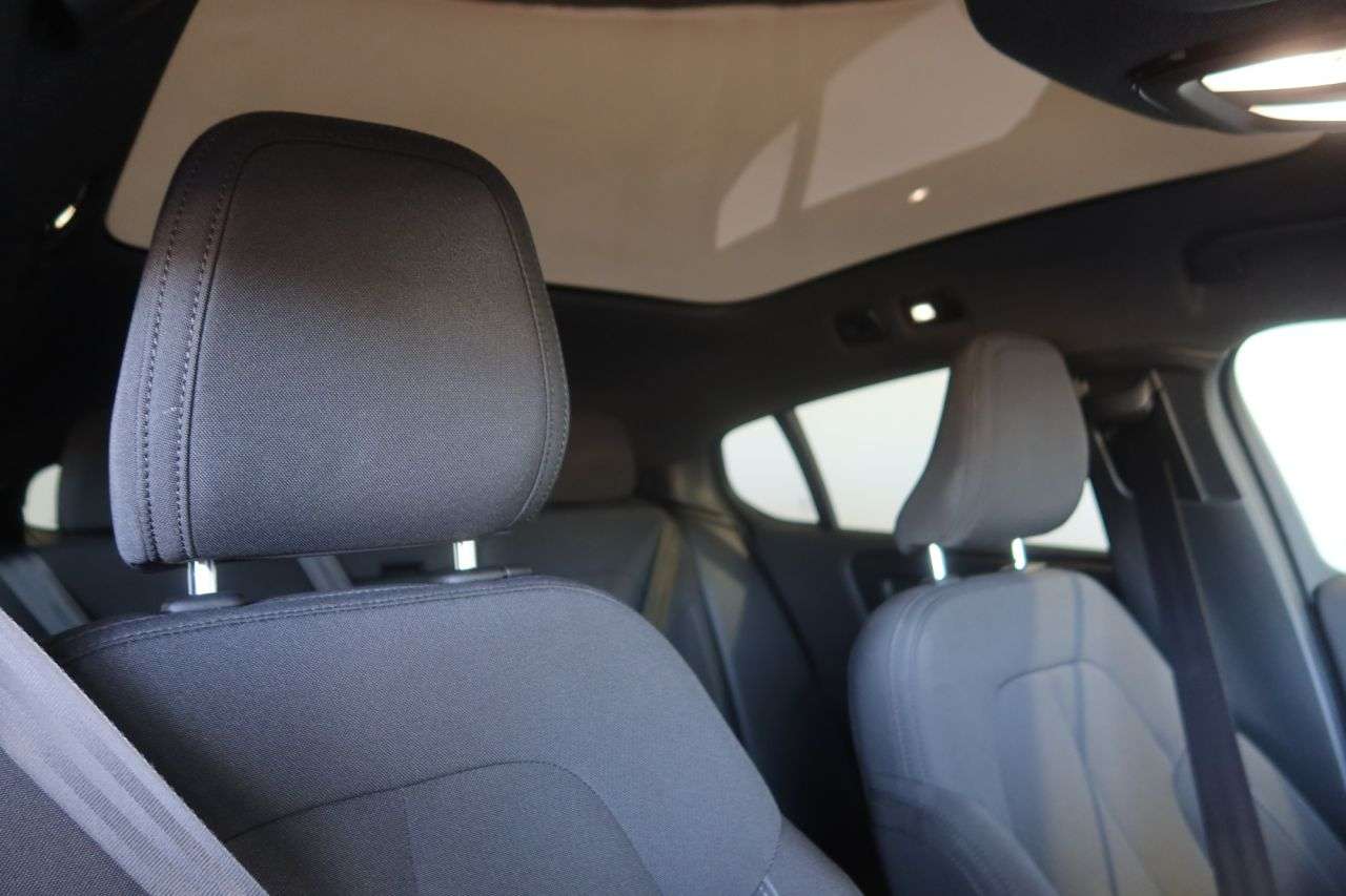 2023 VOLVO C40 2023 VOLVO C40