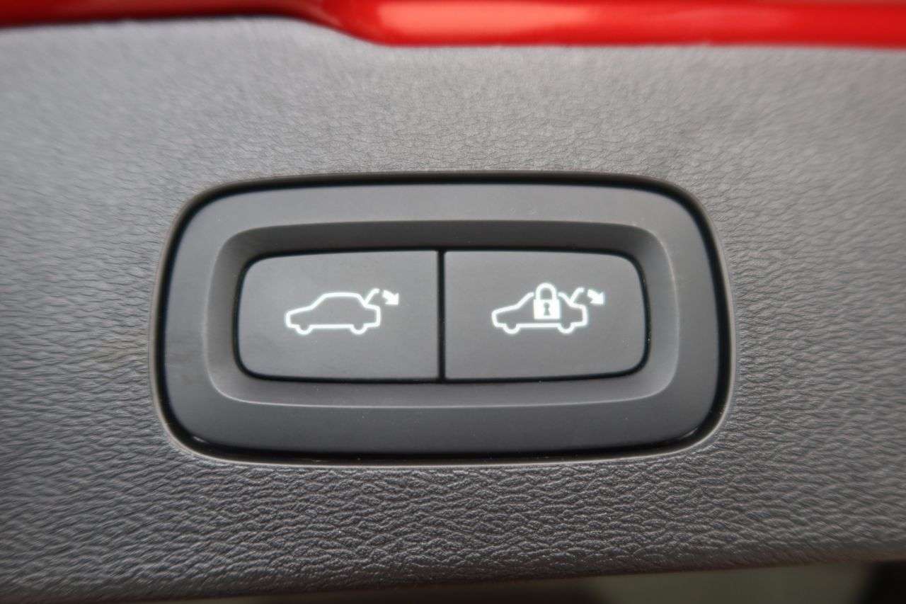 2021 VOLVO V60 2021 VOLVO V60