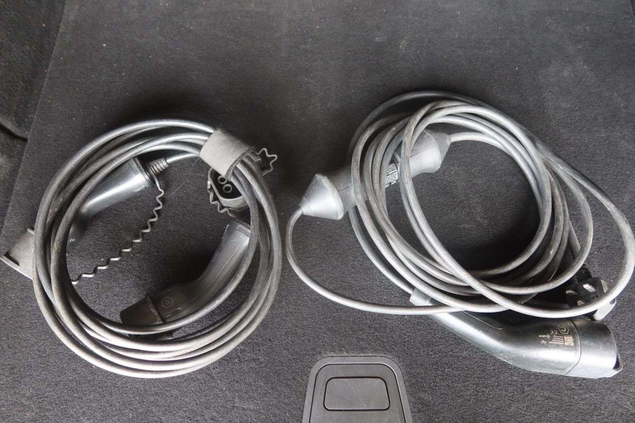 2021 VOLVO V60 2021 VOLVO V60