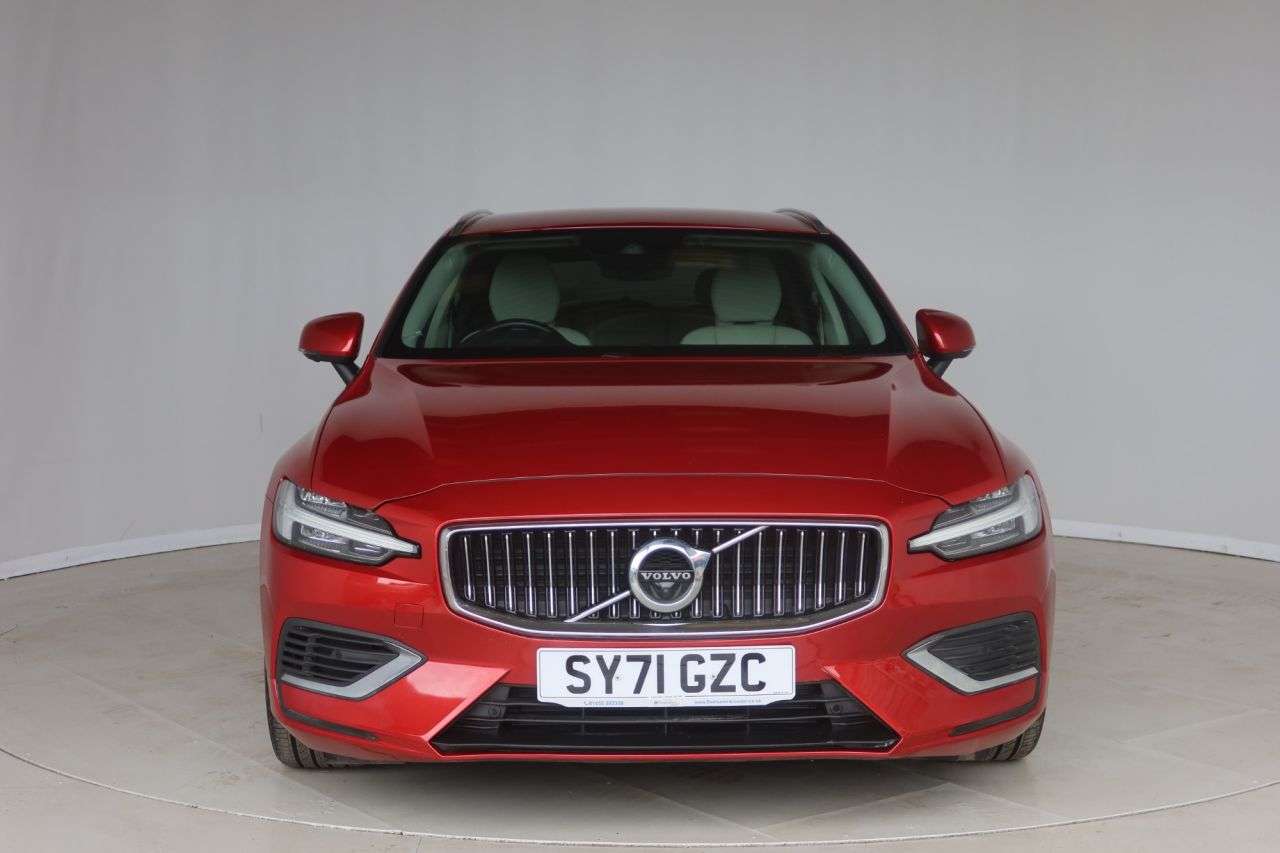 2021 VOLVO V60 2021 VOLVO V60