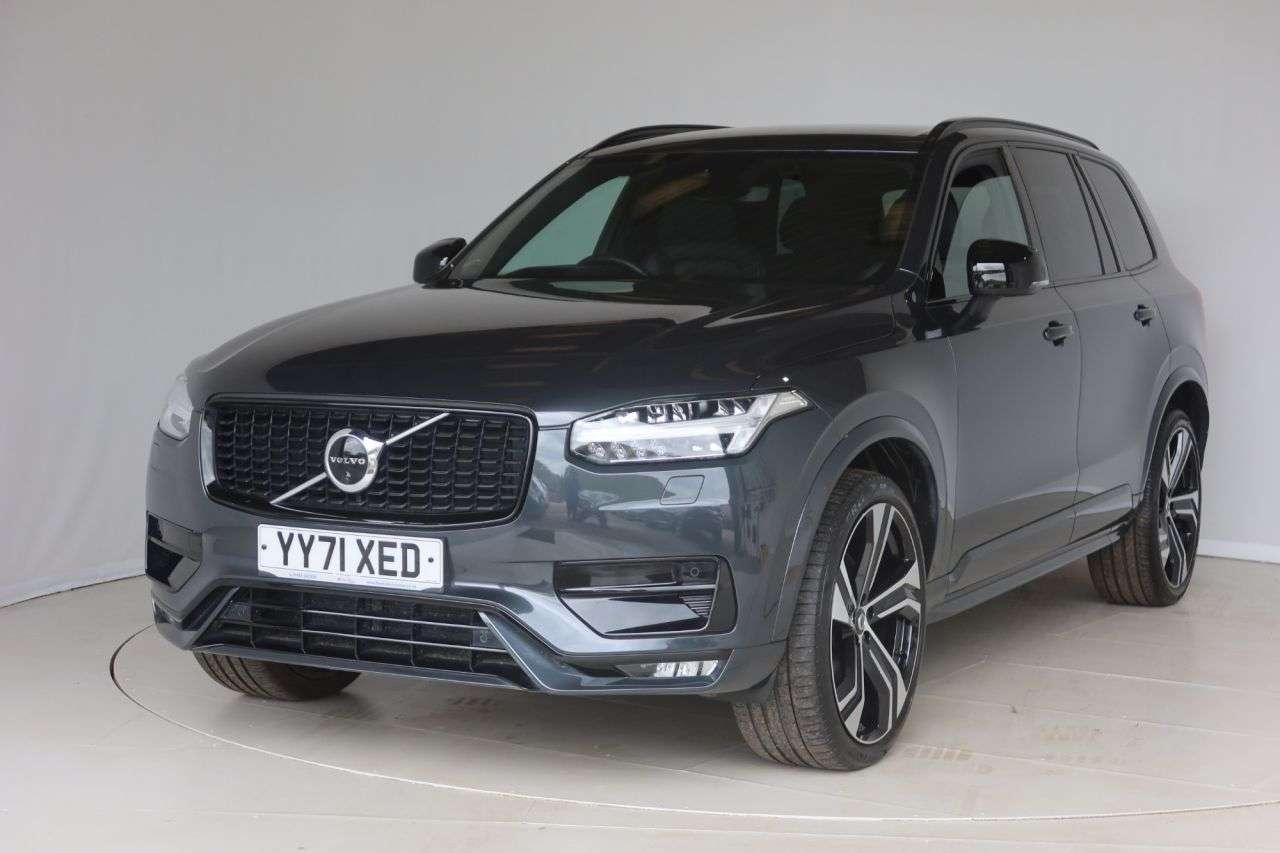 A 2022 VOLVO XC90 2.0 B5 MHEV R-Design Pro SUV 5dr Diesel Hybrid Auto 4WD Euro 6 (s/s) (235 p A 2022 VOLVO XC90 2.0 B5 MHEV R-Design Pro SUV 5dr Diesel Hybrid Auto 4WD Euro 6 (s/s) (235 p