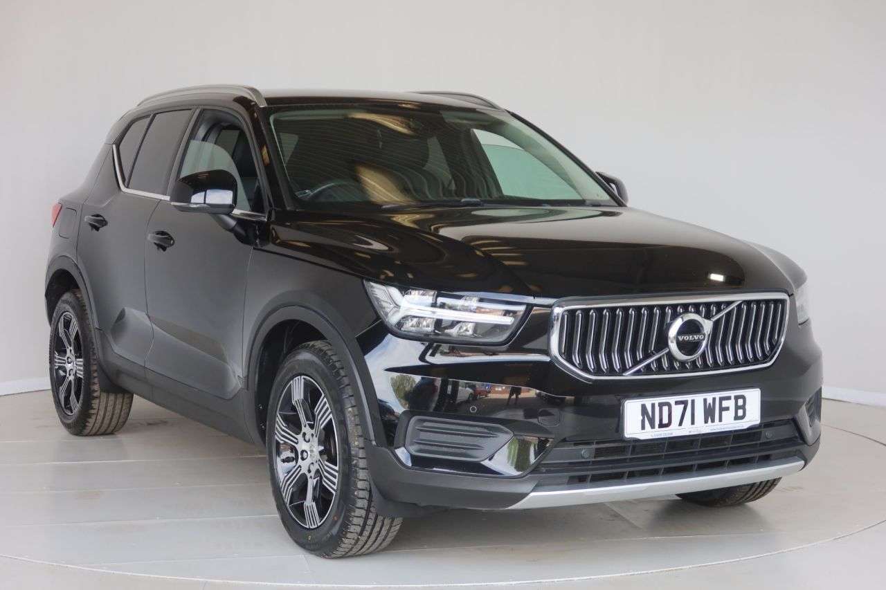 2022 VOLVO XC40 2022 VOLVO XC40