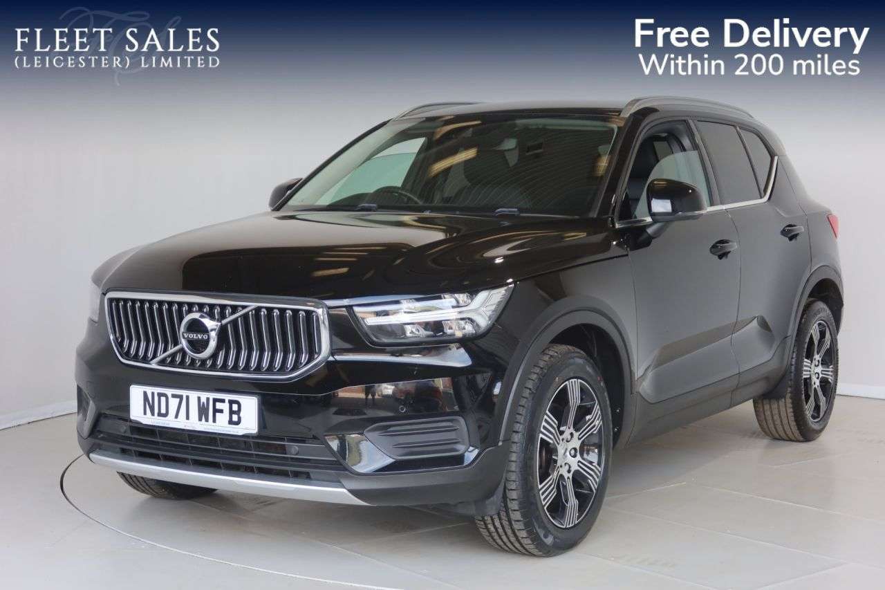 A 2022 VOLVO XC40 2.0 B4 MHEV Inscription SUV 5dr Petrol Hybrid DCT Auto Euro 6 (s/s) (197 ps A 2022 VOLVO XC40 2.0 B4 MHEV Inscription SUV 5dr Petrol Hybrid DCT Auto Euro 6 (s/s) (197 ps