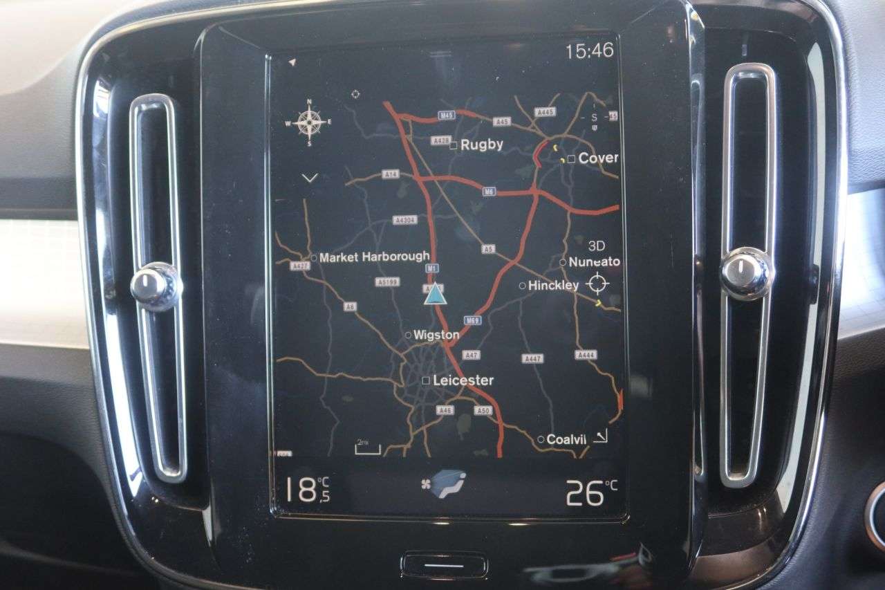 2022 VOLVO XC40 2022 VOLVO XC40