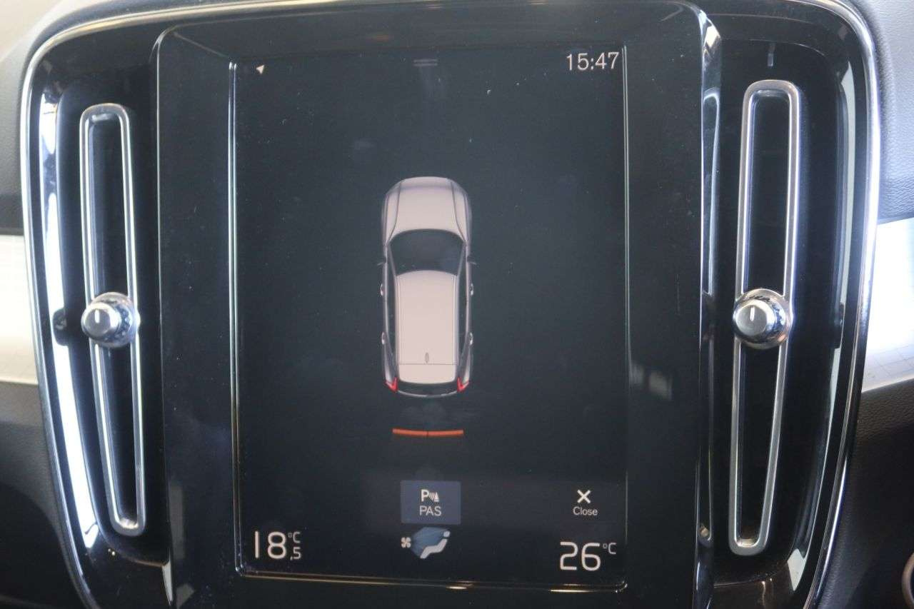 2022 VOLVO XC40 2022 VOLVO XC40