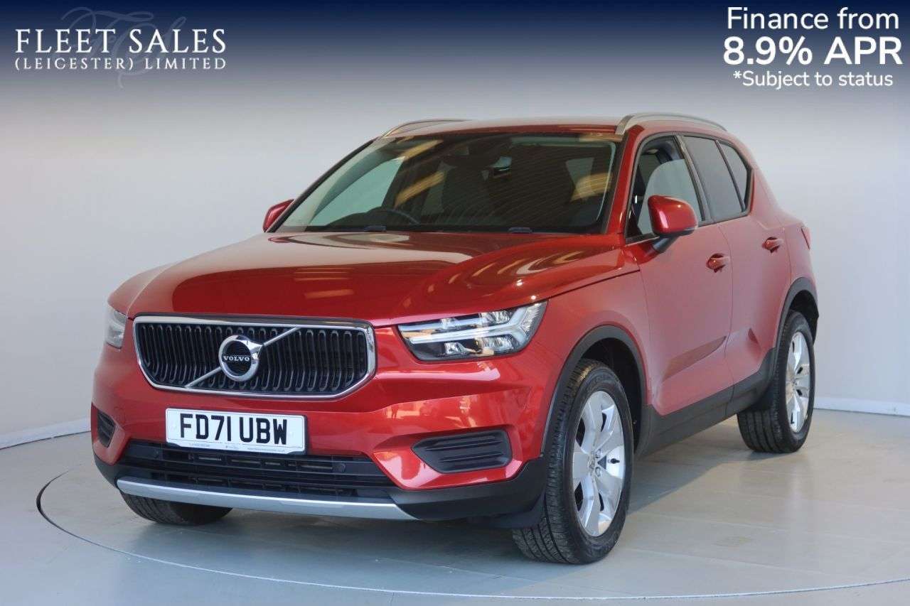 A 2022 VOLVO XC40 1.5 T3 Momentum SUV 5dr Petrol Manual Euro 6 (s/s) (163 ps) OPTICAL REAR SE A 2022 VOLVO XC40 1.5 T3 Momentum SUV 5dr Petrol Manual Euro 6 (s/s) (163 ps) OPTICAL REAR SE