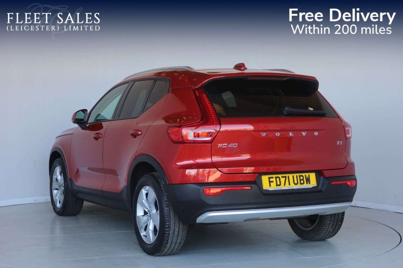 2022 VOLVO XC40 2022 VOLVO XC40