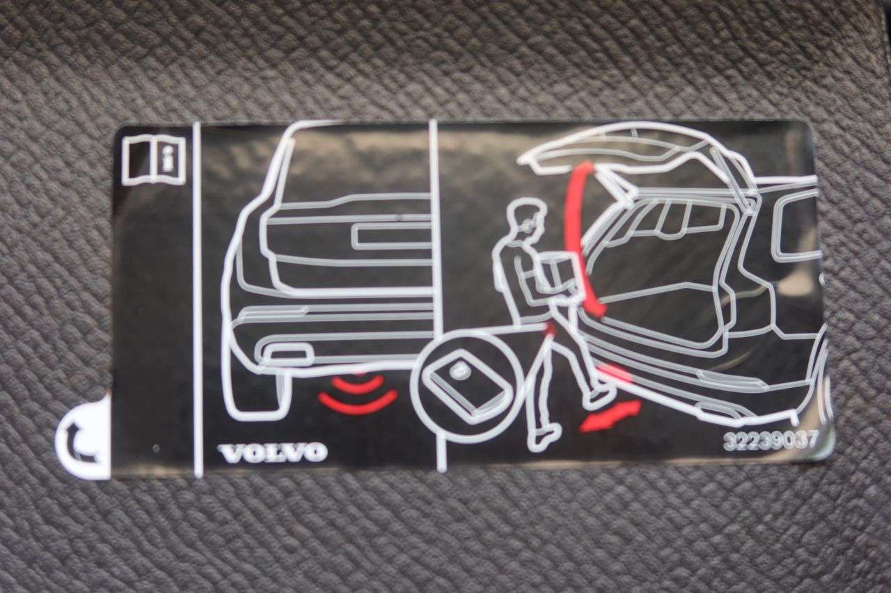 2021 VOLVO XC90 2021 VOLVO XC90