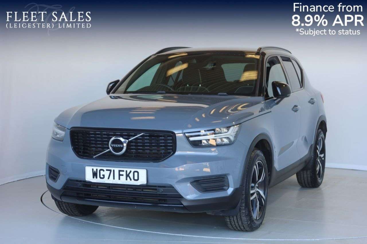 A 2021 VOLVO XC40 1.5 T3 R-Design SUV 5dr Petrol Auto Euro 6 (s/s) (163 ps) OPTICAL REAR SENS A 2021 VOLVO XC40 1.5 T3 R-Design SUV 5dr Petrol Auto Euro 6 (s/s) (163 ps) OPTICAL REAR SENS