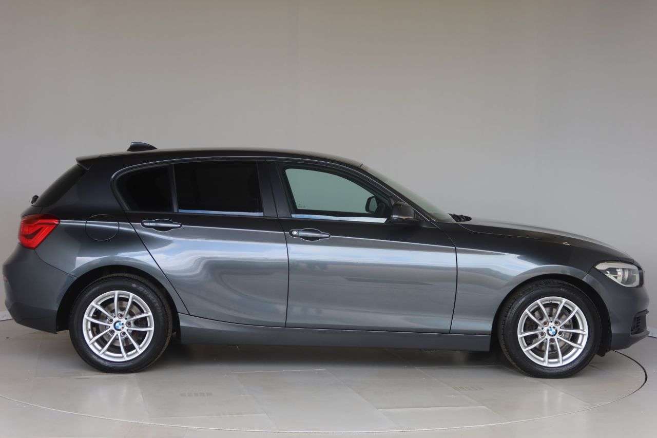 A 2018 BMW 1 SERIES 1.5 116d SE Business Hatchback 5dr Diesel Manual Euro 6 (s/s) (116 ps) OPTI A 2018 BMW 1 SERIES 1.5 116d SE Business Hatchback 5dr Diesel Manual Euro 6 (s/s) (116 ps) OPTI