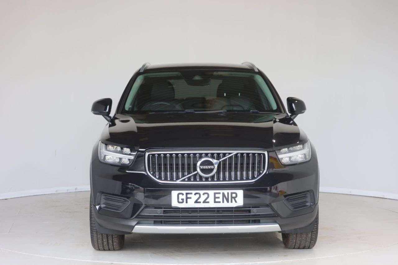 2022 VOLVO XC40 2022 VOLVO XC40