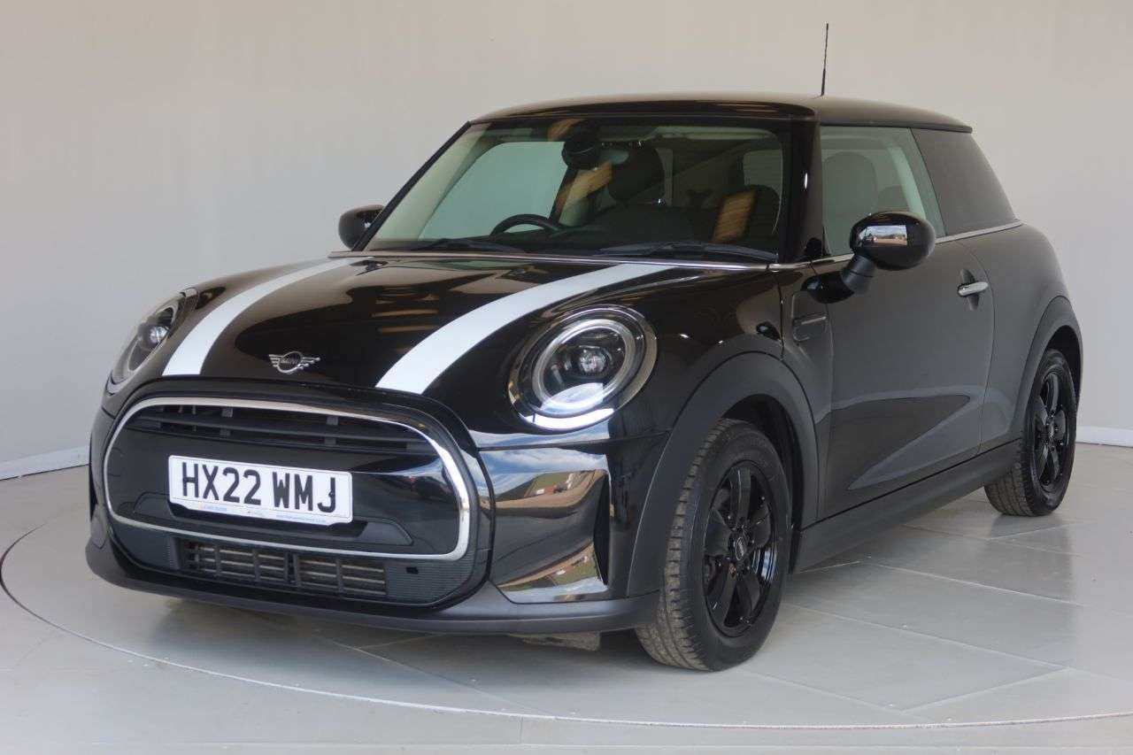 A 2022 MINI HATCH 1.5 Cooper Classic Hatchback 3dr Petrol Steptronic Euro 6 (s/s) (136 ps) AP A 2022 MINI HATCH 1.5 Cooper Classic Hatchback 3dr Petrol Steptronic Euro 6 (s/s) (136 ps) AP