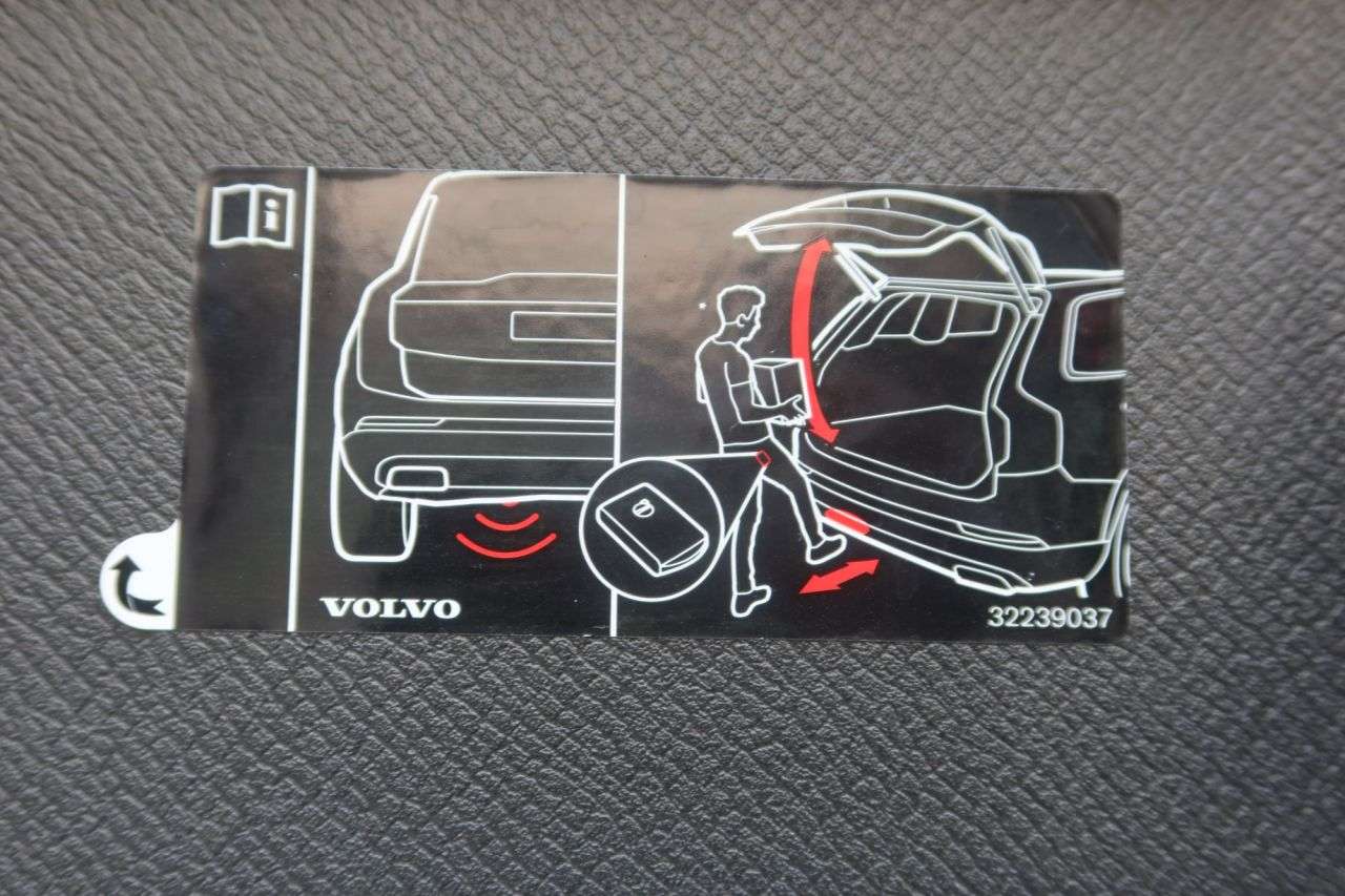 2022 VOLVO XC90 2022 VOLVO XC90