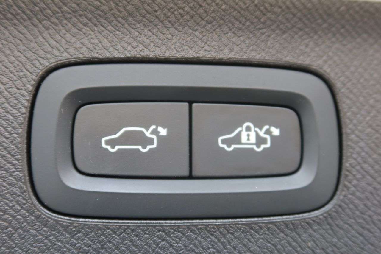 2022 VOLVO XC90 2022 VOLVO XC90