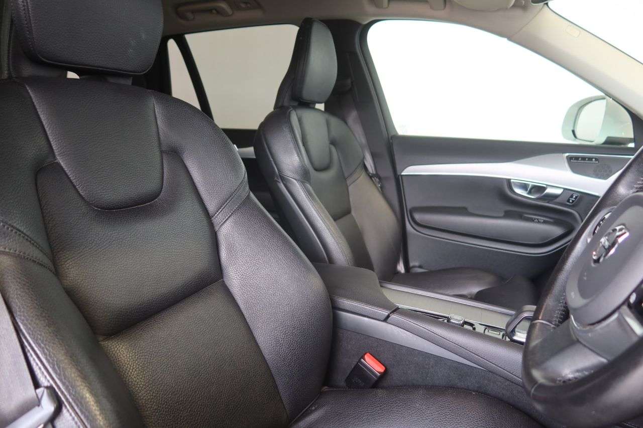 2022 VOLVO XC90 2022 VOLVO XC90