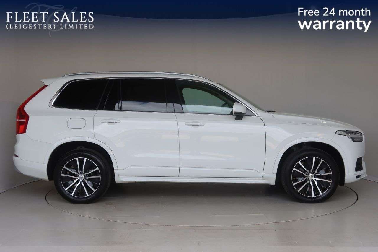 A 2022 VOLVO XC90 2.0 B5 MHEV Momentum SUV 5dr Diesel Hybrid Auto 4WD Euro 6 (s/s) (235 ps) B A 2022 VOLVO XC90 2.0 B5 MHEV Momentum SUV 5dr Diesel Hybrid Auto 4WD Euro 6 (s/s) (235 ps) B