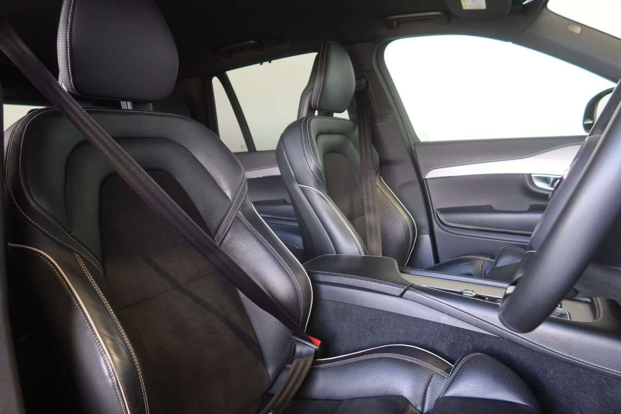 2021 VOLVO XC90 2021 VOLVO XC90