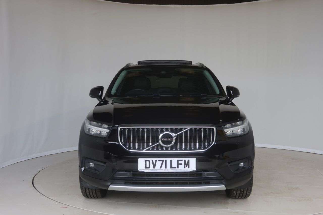 2021 VOLVO XC40 2021 VOLVO XC40