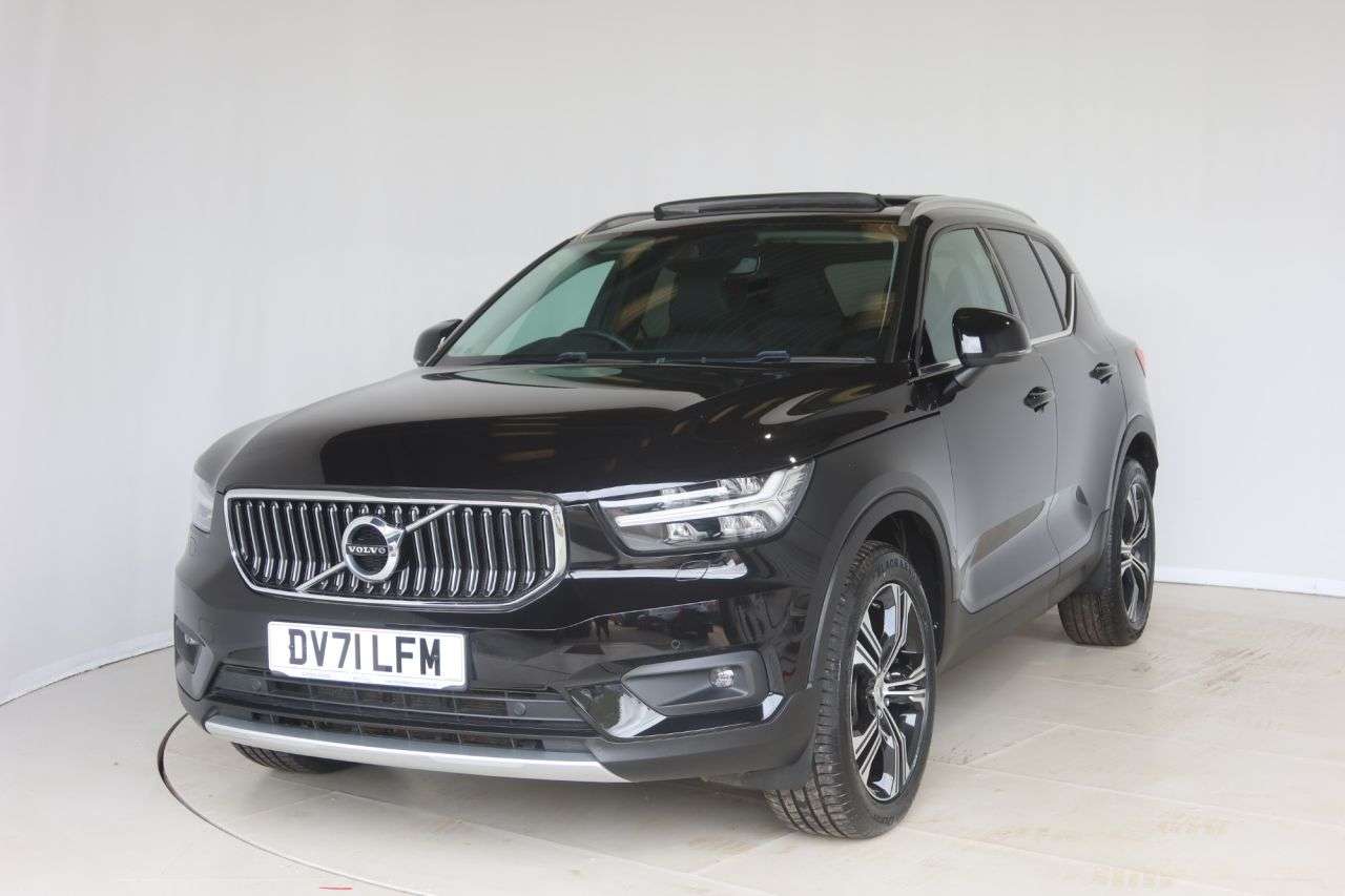 A 2021 VOLVO XC40 2.0 B4 MHEV Inscription Pro SUV 5dr Petrol Hybrid Auto AWD Euro 6 (s/s) (19 A 2021 VOLVO XC40 2.0 B4 MHEV Inscription Pro SUV 5dr Petrol Hybrid Auto AWD Euro 6 (s/s) (19