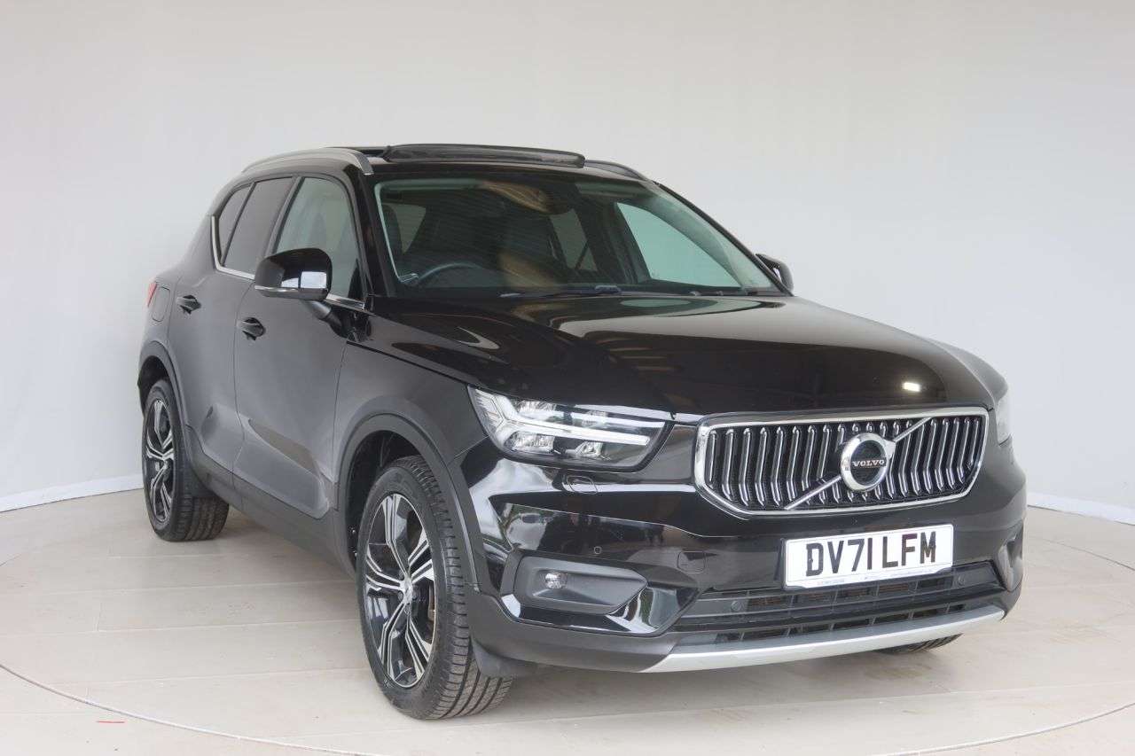 2021 VOLVO XC40 2021 VOLVO XC40