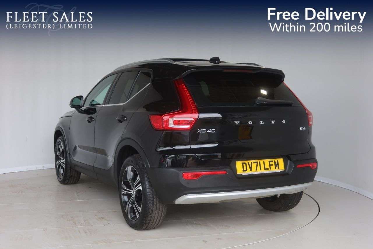 2021 VOLVO XC40 2021 VOLVO XC40
