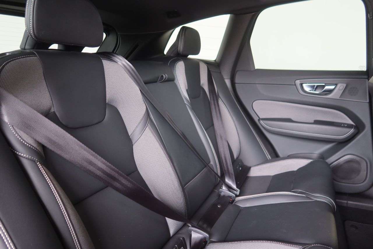 2022 VOLVO XC60 2022 VOLVO XC60
