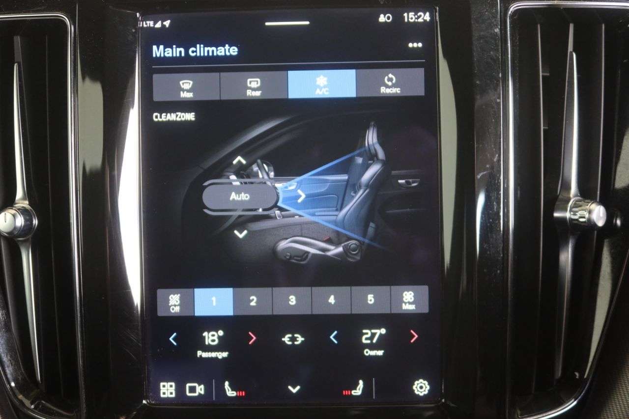 2022 VOLVO XC60 2022 VOLVO XC60