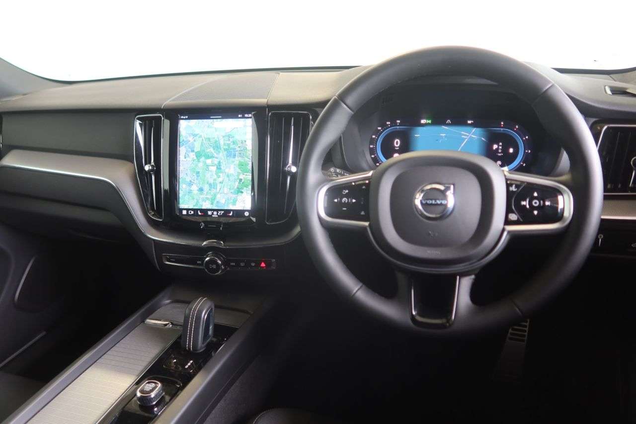 2022 VOLVO XC60 2022 VOLVO XC60