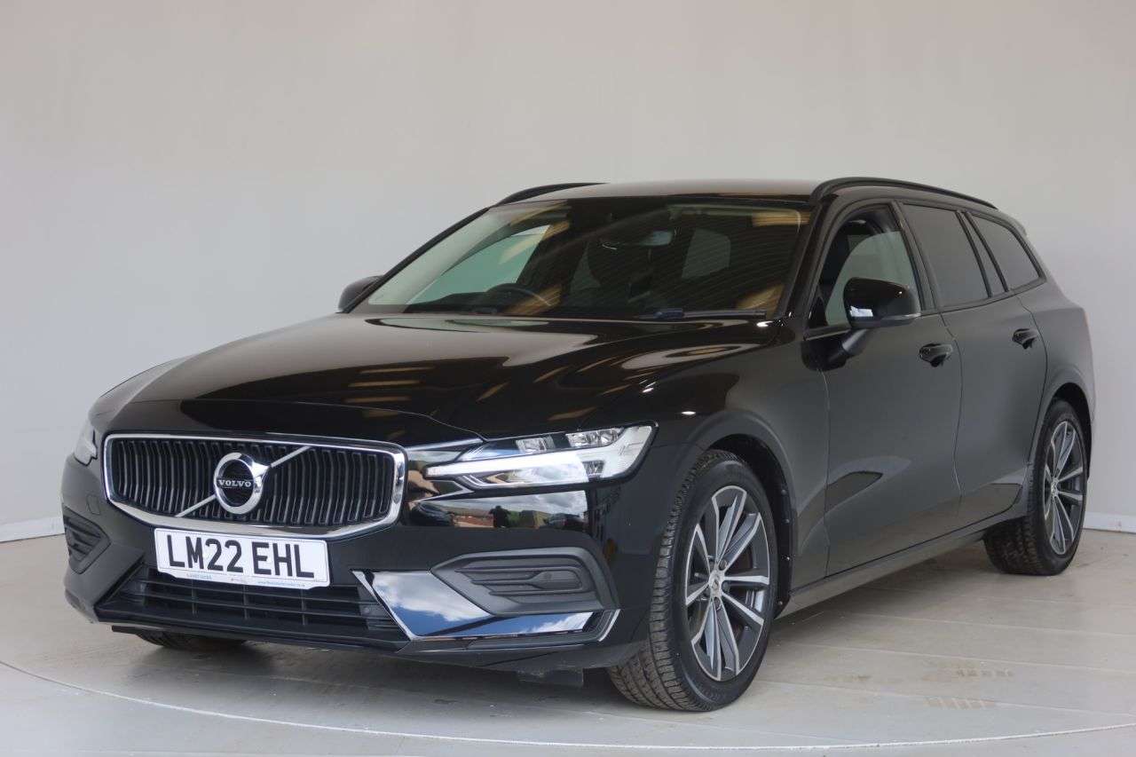 A 2022 VOLVO V60 2.0 B3 MHEV Momentum Estate 5dr Petrol Hybrid DCT Auto Euro 6 (s/s) (163 ps A 2022 VOLVO V60 2.0 B3 MHEV Momentum Estate 5dr Petrol Hybrid DCT Auto Euro 6 (s/s) (163 ps