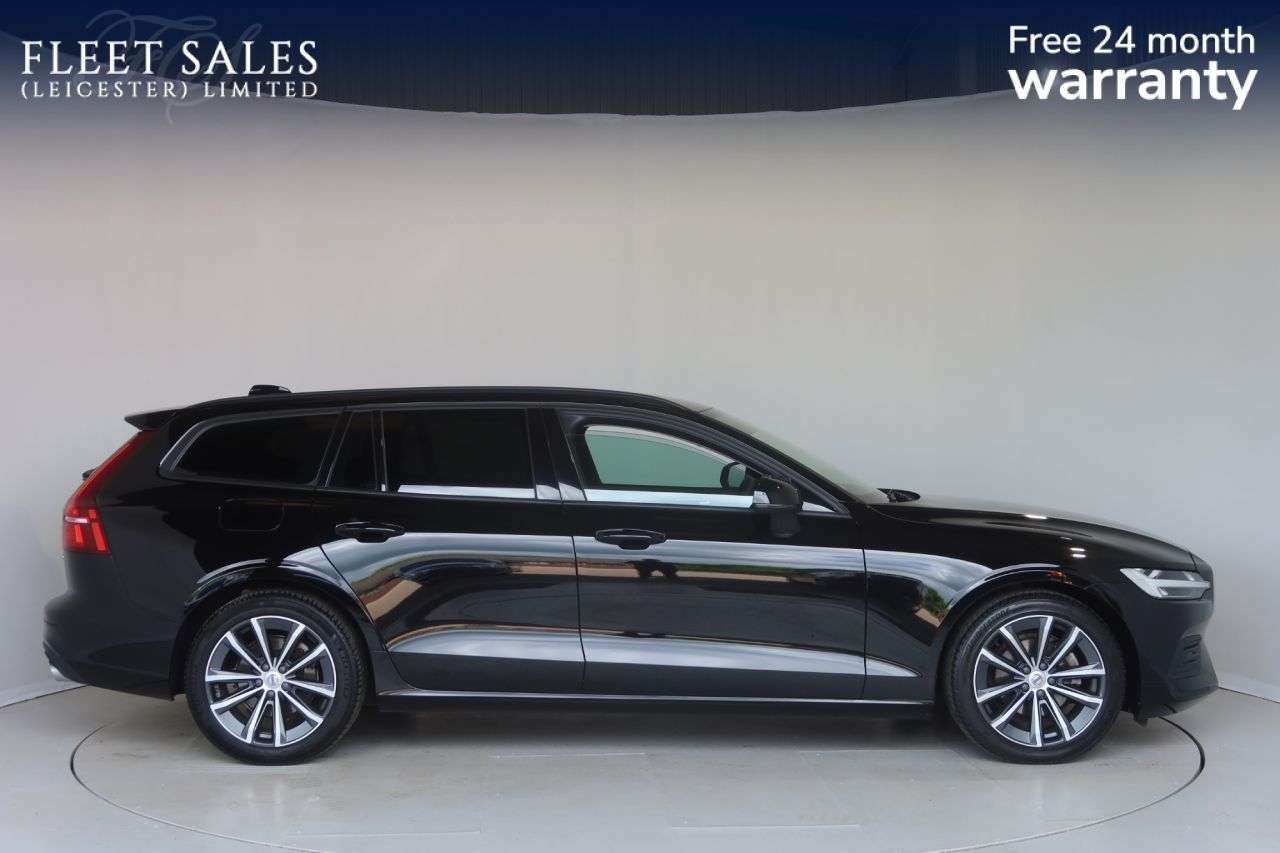 A 2022 VOLVO V60 2.0 B3 MHEV Momentum Estate 5dr Petrol Hybrid DCT Auto Euro 6 (s/s) (163 ps A 2022 VOLVO V60 2.0 B3 MHEV Momentum Estate 5dr Petrol Hybrid DCT Auto Euro 6 (s/s) (163 ps