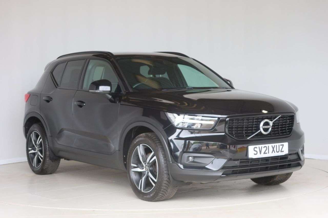 2021 VOLVO XC40 2021 VOLVO XC40
