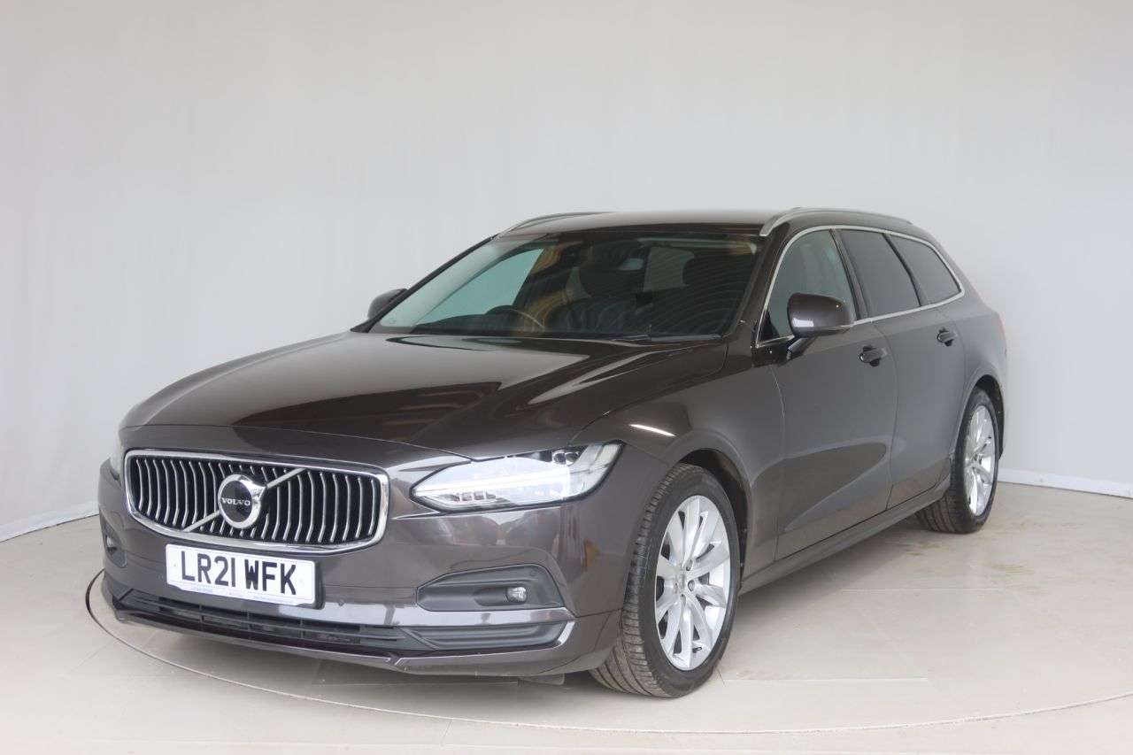A 2021 VOLVO V90 2.0 B4 MHEV Momentum Estate 5dr Diesel Hybrid Auto Euro 6 (s/s) (197 ps) BL A 2021 VOLVO V90 2.0 B4 MHEV Momentum Estate 5dr Diesel Hybrid Auto Euro 6 (s/s) (197 ps) BL