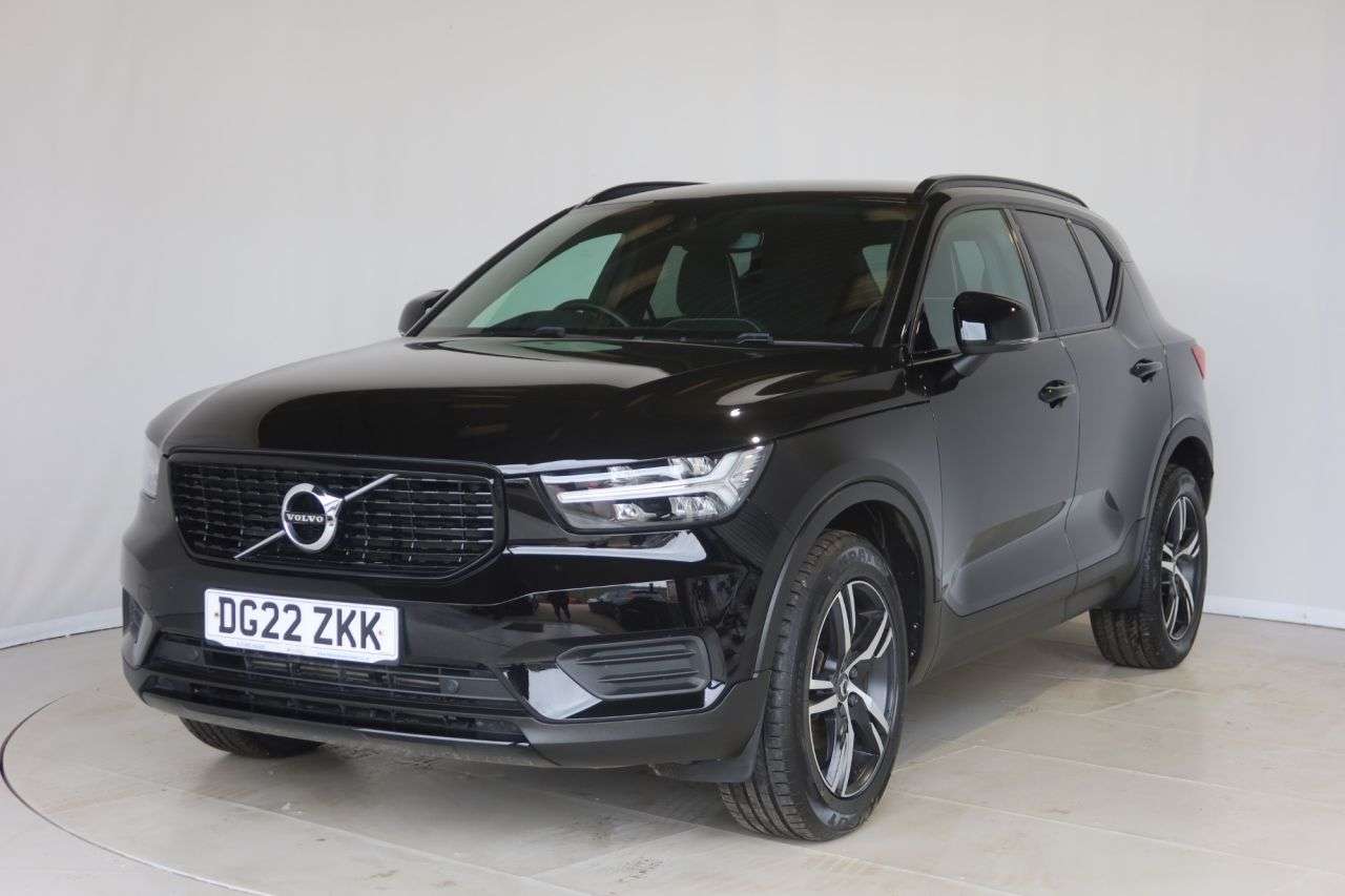A 2022 VOLVO XC40 1.5 T3 R-Design SUV 5dr Petrol Manual Euro 6 (s/s) (163 ps) OPTICAL REAR SE A 2022 VOLVO XC40 1.5 T3 R-Design SUV 5dr Petrol Manual Euro 6 (s/s) (163 ps) OPTICAL REAR SE