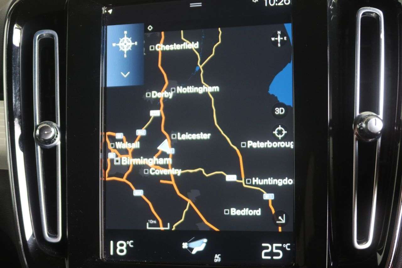 2022 VOLVO XC40 2022 VOLVO XC40