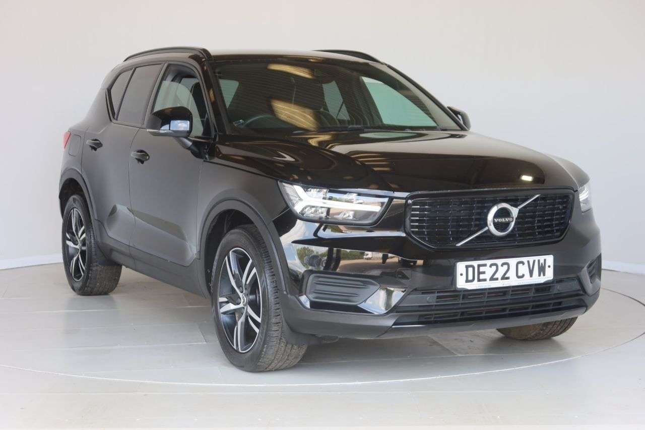 2022 VOLVO XC40 2022 VOLVO XC40