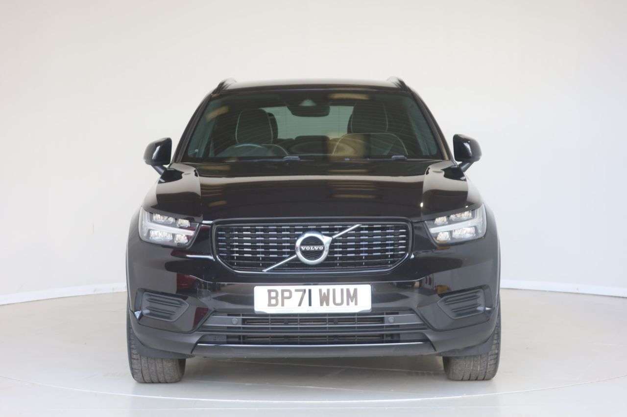 2022 VOLVO XC40 2022 VOLVO XC40