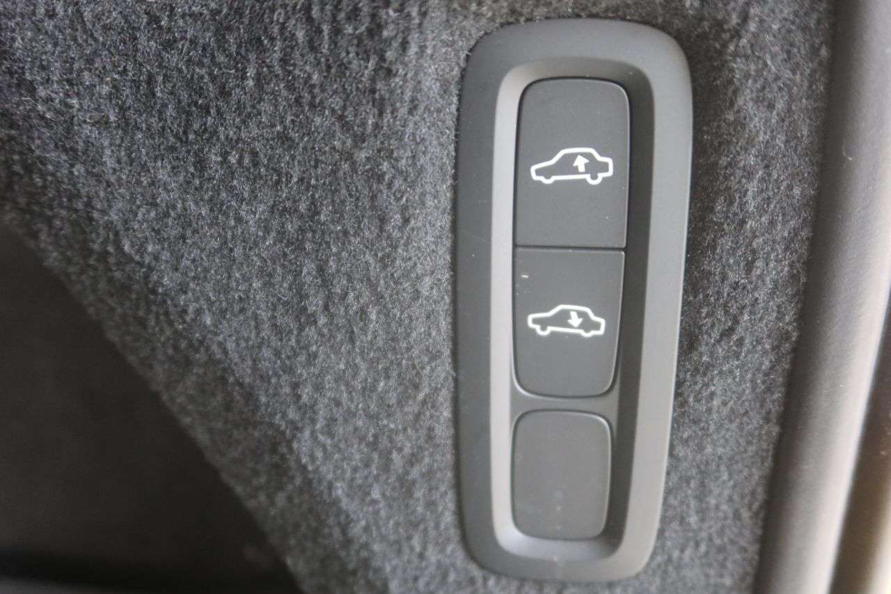 2022 VOLVO XC90 2022 VOLVO XC90