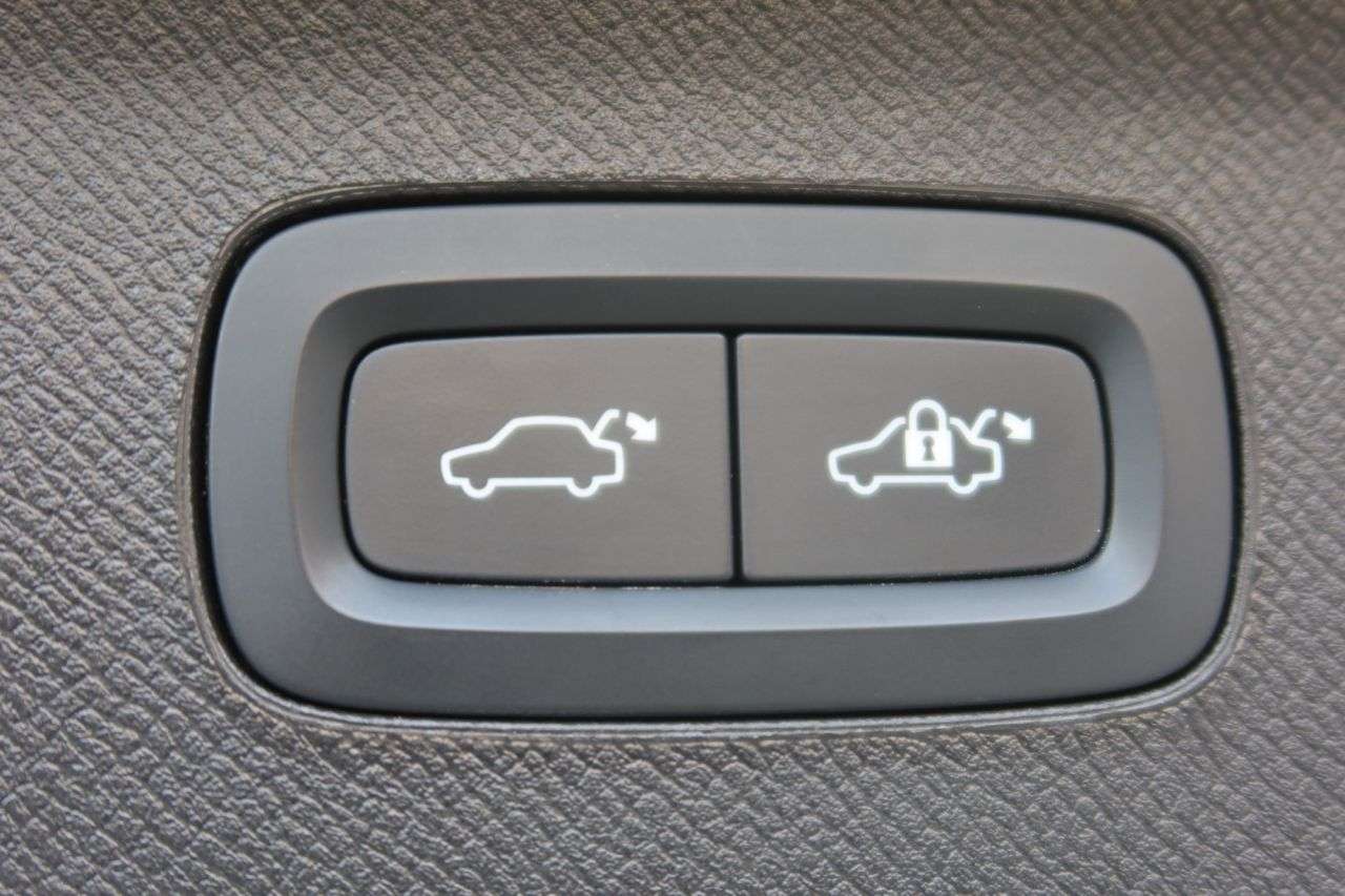 2022 VOLVO XC90 2022 VOLVO XC90