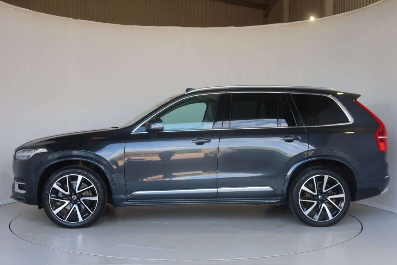 2022 VOLVO XC90 2022 VOLVO XC90