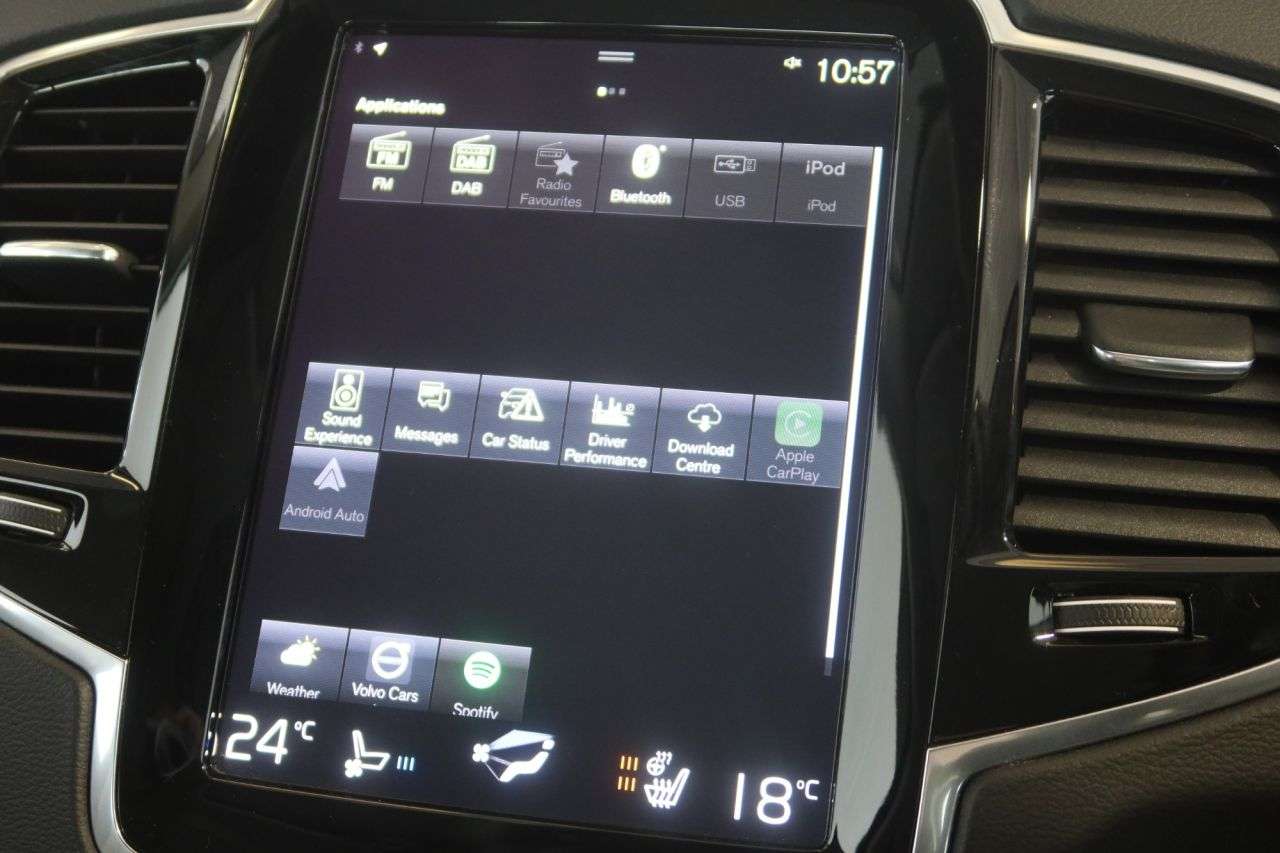 2022 VOLVO XC90 2022 VOLVO XC90