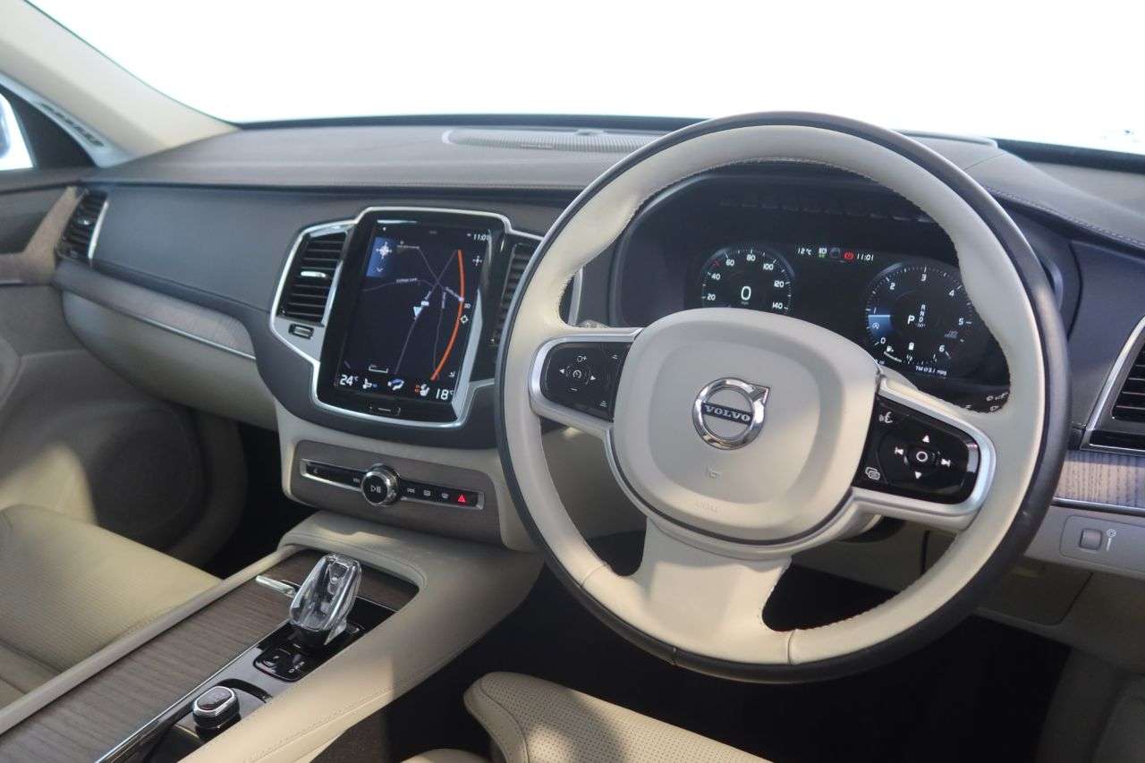 2022 VOLVO XC90 2022 VOLVO XC90