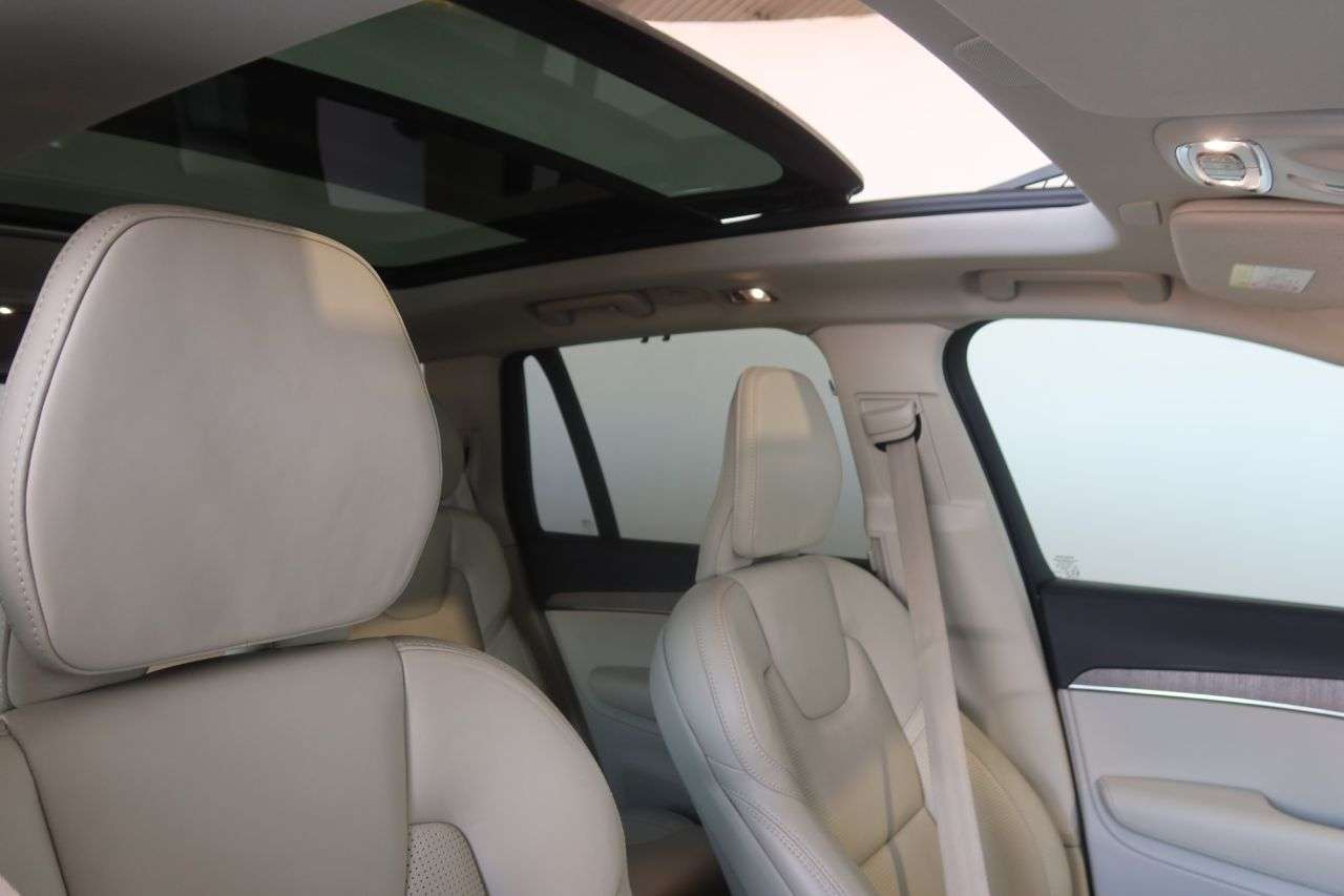 2022 VOLVO XC90 2022 VOLVO XC90