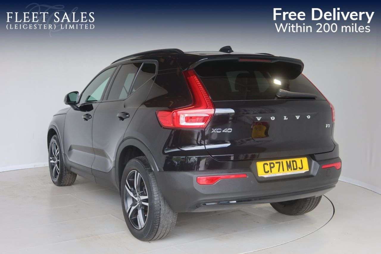 2022 VOLVO XC40 2022 VOLVO XC40