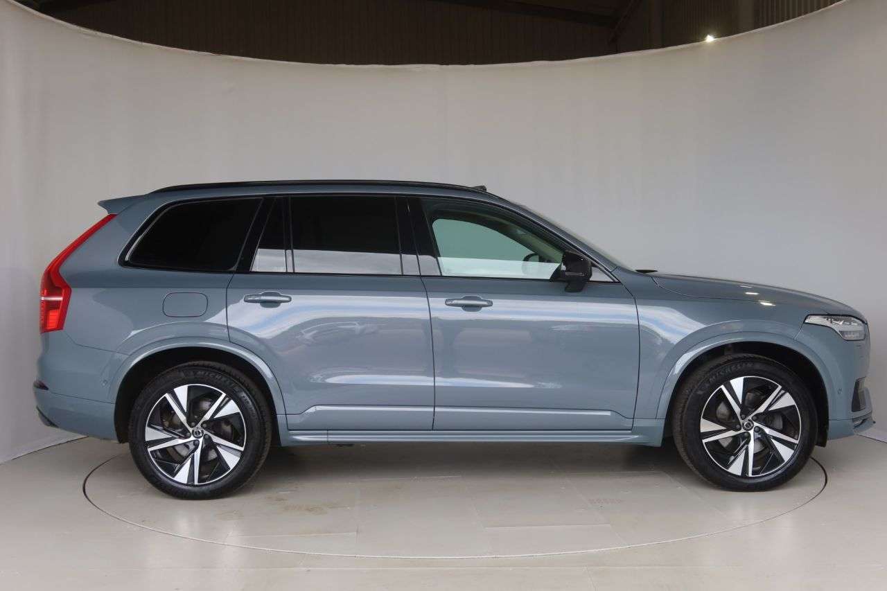 A 2022 VOLVO XC90 2.0 B5 MHEV Plus SUV 5dr Diesel Hybrid Auto 4WD Euro 6 (s/s) (235 ps) HEATE A 2022 VOLVO XC90 2.0 B5 MHEV Plus SUV 5dr Diesel Hybrid Auto 4WD Euro 6 (s/s) (235 ps) HEATE